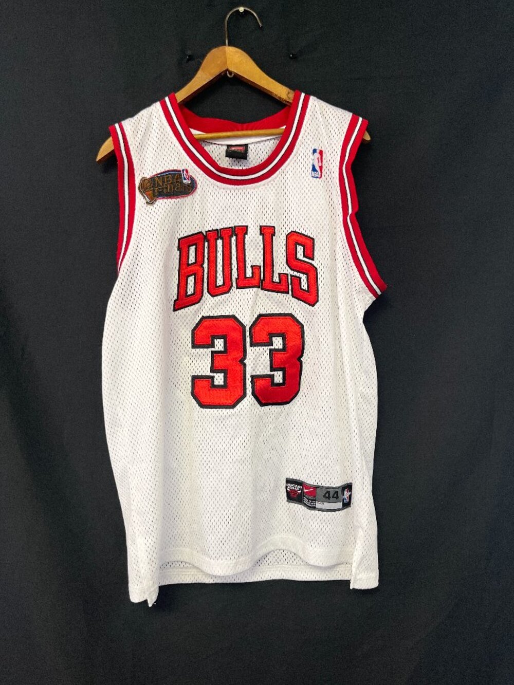 1997-98 Vintage Scottie Pippen NBA Finals Jersey